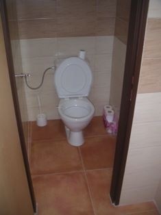 foto - pohled na sociální zázemí - WC