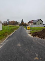 Fotografie: místní komunikace v Třebíně - pohled od Kališť směrem k Dubnému